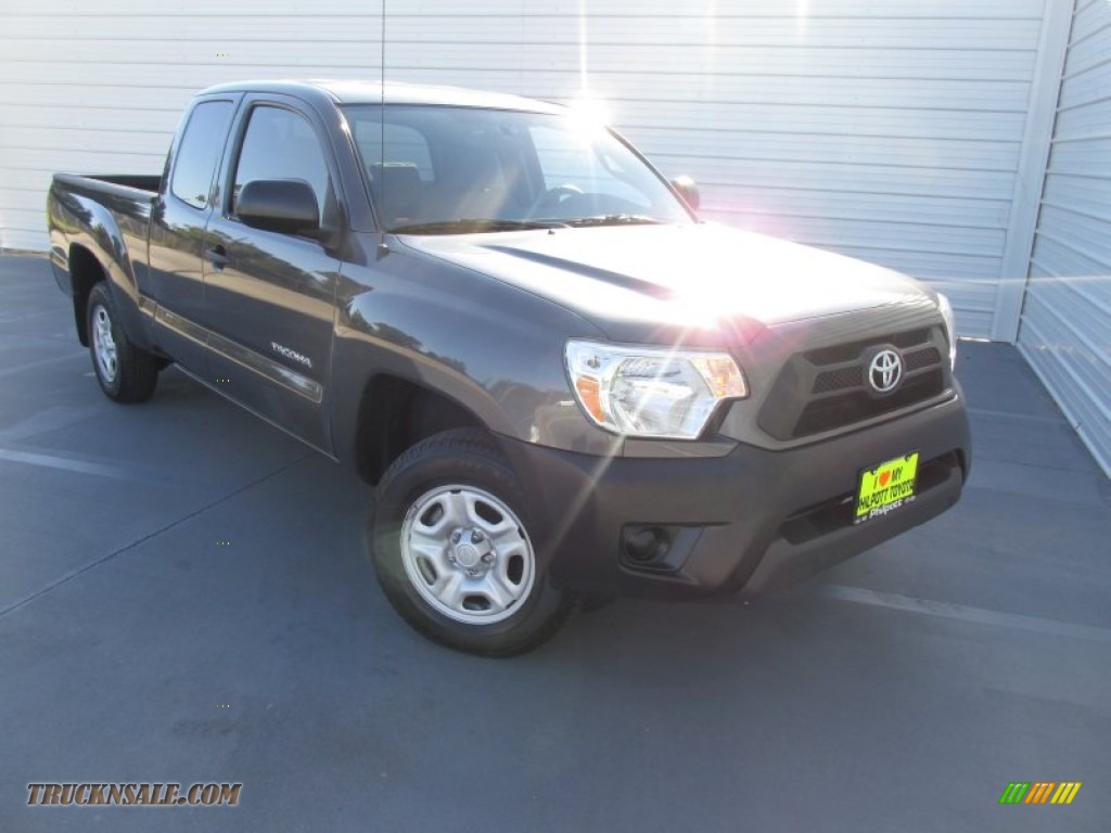 Magnetic Gray Mica / Graphite Toyota Tacoma Access Cab