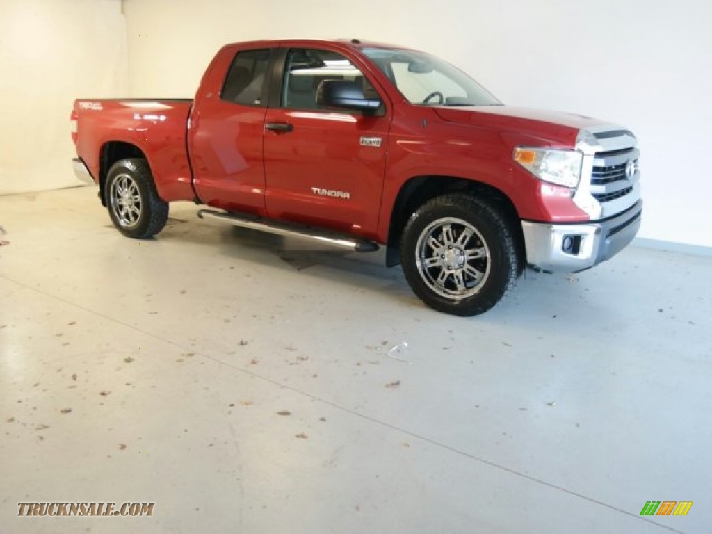 2015 Tundra SR5 Double Cab - Radiant Red / Graphite photo #4