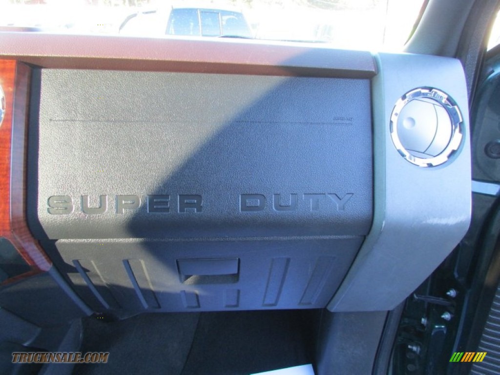 2012 F350 Super Duty King Ranch Crew Cab 4x4 Dually - Green Gem Metallic / Adobe photo #18