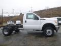 Ford F350 Super Duty XL Regular Cab 4x4 Chassis Oxford White photo #2