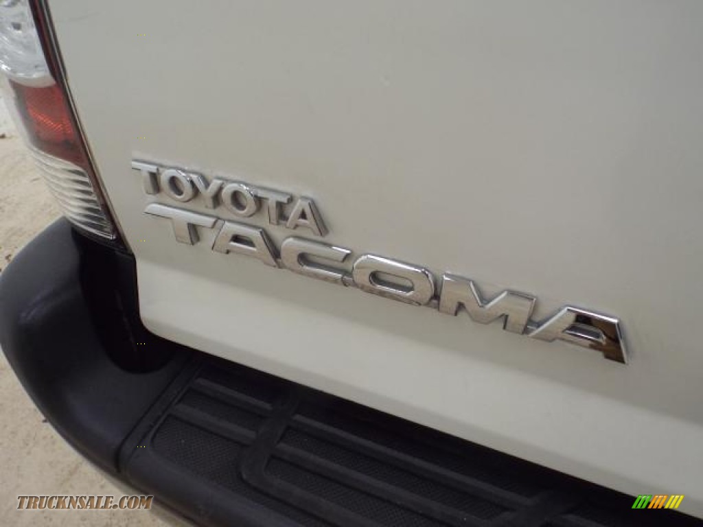 2009 Tacoma Regular Cab - Super White / Graphite Gray photo #10