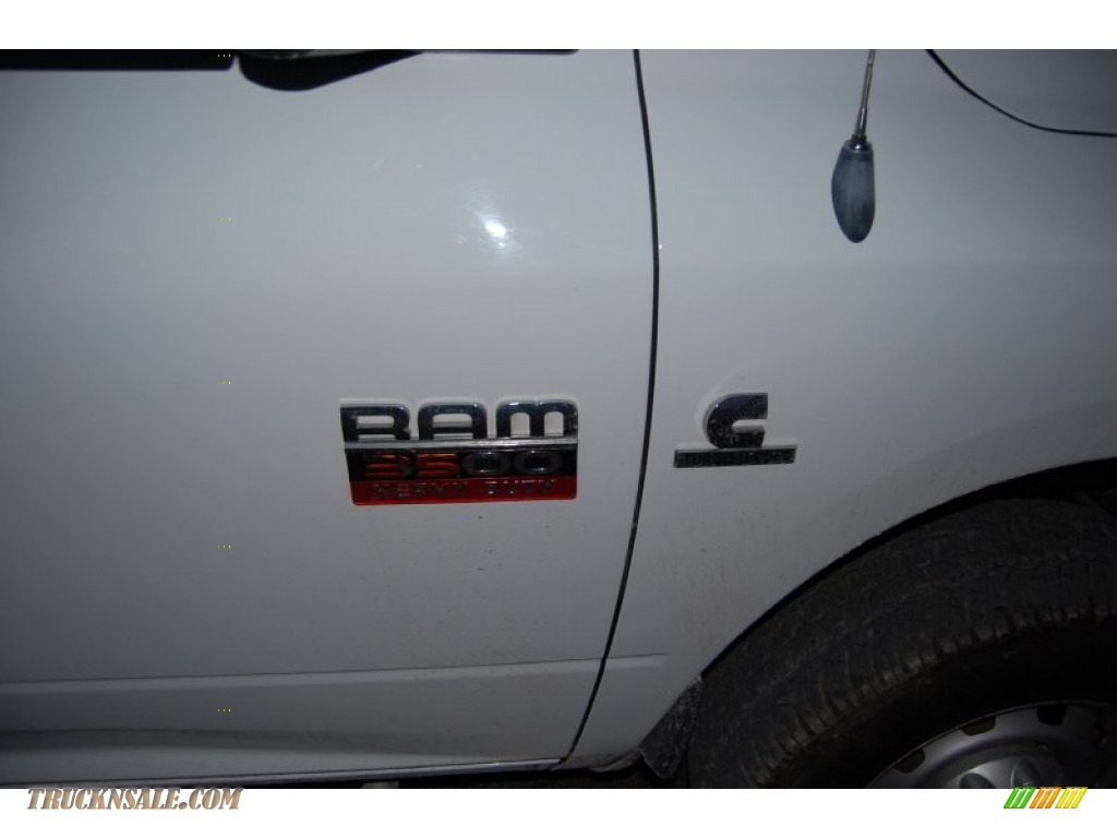 2012 Ram 3500 HD ST Crew Cab 4x4 - Bright White / Dark Slate/Medium Graystone photo #22