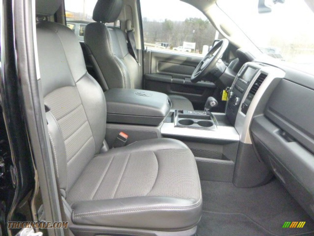 2012 Ram 1500 Sport Quad Cab 4x4 - Black / Dark Slate Gray photo #11